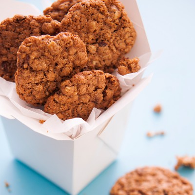 Verse walnoten in sinaasappel-havermoutkoekjes