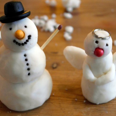 DIY: Sneeuwpoppetjes van ‘klei’ uit je keukenkastje