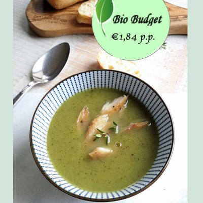 Bio Budgetrecept: courgettesoep met tijm en gerookte makreel