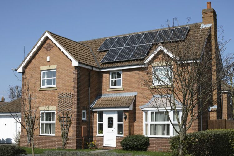 Waarom je ondanks het afschaffen van de salderingsregeling toch nog voor zonnepanelen wil kiezen