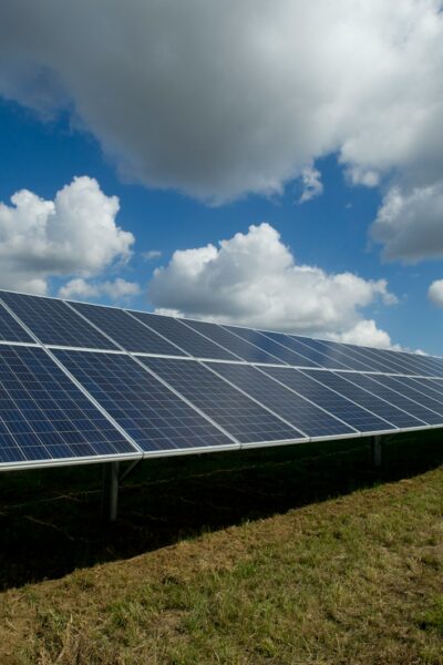 Energiecontract afsluiten in 2026? Let op zonnepanelen en de prijsverwachting