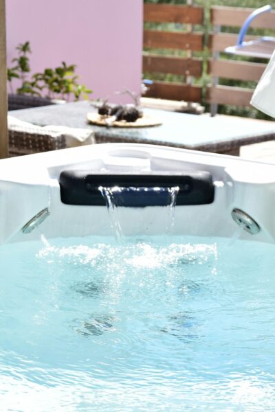 H1: Hottub stroomverbruik in een vakantiehuis. Hoe de nieuwste generatie warmtepompen het verbruik halveert
